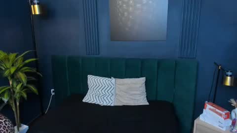 Snapshot of roxy_hell chatting on October 2025 04:52:01 PM Roxy hell online show from October 2025 04:52:01 PM