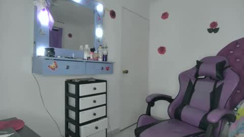 Roxy online show from March 2026 01:53:02 AM