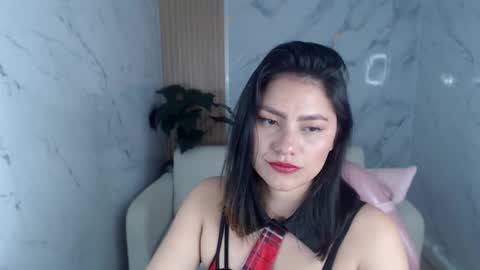 Roxy online show from March 2026 08:26:02 PM