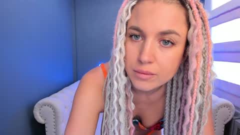 Snapshot of roxy_mars chatting on December 2024 04:56:01 AM Roxy online show from December 2024 04:56:01 AM