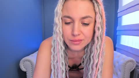 Snapshot of roxy_mars chatting on December 2024 05:07:01 AM Roxy online show from December 2024 05:07:01 AM