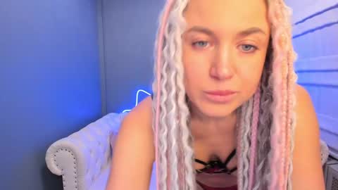 Snapshot of roxy_mars chatting on December 2024 01:18:02 AM Roxy online show from December 2024 01:18:02 AM