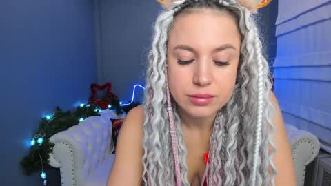 Snapshot of roxy_mars chatting on January 2025 01:16:02 AM Roxy online show from January 2025 01:16:02 AM