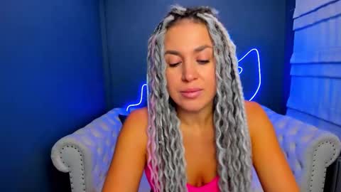 Snapshot of roxy_mars chatting on September 2025 01:27:01 AM Roxy online show from September 2025 01:27:01 AM