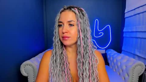 Snapshot of roxy_mars chatting on October 2025 01:25:02 AM Roxy online show from October 2025 01:25:02 AM