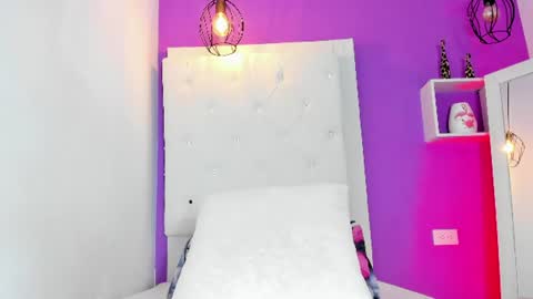 roxy_sexy69 online show from July 2026 01:47:02 PM