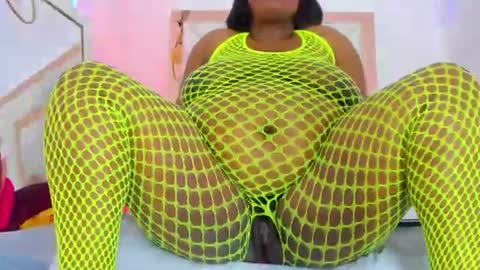 roxy_sexy69 online show from July 2026 07:32:01 PM