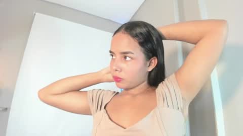 Snapshot of roxy_stone1 chatting on July 2026 07:30:01 PM roxy_stone1 online show from July 2026 07:30:01 PM