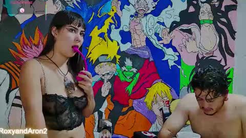 Snapshot of roxyandaron2 chatting on November 2025 08:19:01 PM RoxyAron online show from November 2025 08:19:01 PM