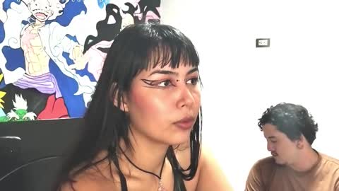 Snapshot of roxyandaron2 chatting on November 2025 08:20:01 PM RoxyAron online show from November 2025 08:20:01 PM