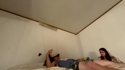 Roxy and Brock online show from October 2025 07:59:02 AM