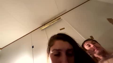 Roxy and Brock online show from November 2025 08:57:01 AM