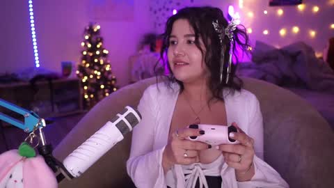 roxysuh online show from December 2024 06:21:01 AM