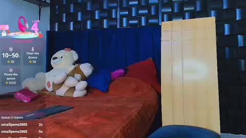 ANTONIO online show from October 2025 07:43:01 PM