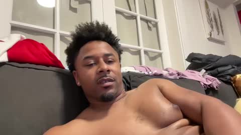 Snapshot of royal_sf chatting on February 2025 03:49:01 PM Royal SF online show from February 2025 03:49:01 PM