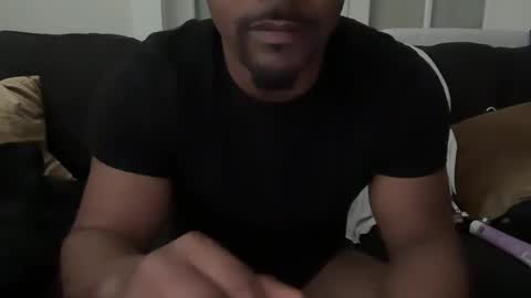 Snapshot of royal_sf chatting on February 2025 10:18:01 PM Royal SF online show from February 2025 10:18:01 PM