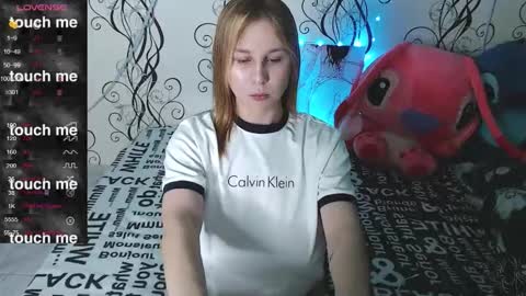 angela online show from October 2025 05:30:01 PM