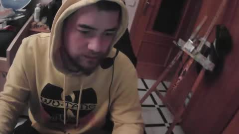 Snapshot of royer04 chatting on November 2025 03:23:01 AM royer04 online show from November 2025 03:23:01 AM