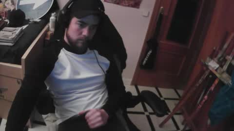 Snapshot of royer04 chatting on December 2025 04:25:02 PM royer04 online show from December 2025 04:25:02 PM