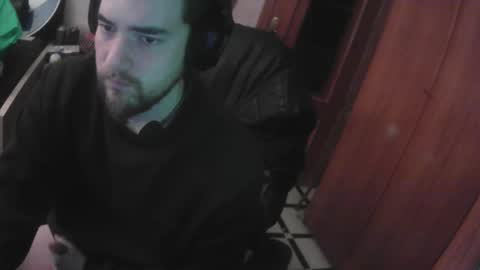 Snapshot of royer04 chatting on February 2026 02:45:01 PM royer04 online show from February 2026 02:45:01 PM