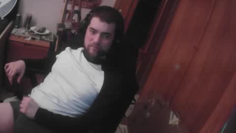 Snapshot of royer04 chatting on February 2026 07:42:02 PM royer04 online show from February 2026 07:42:02 PM