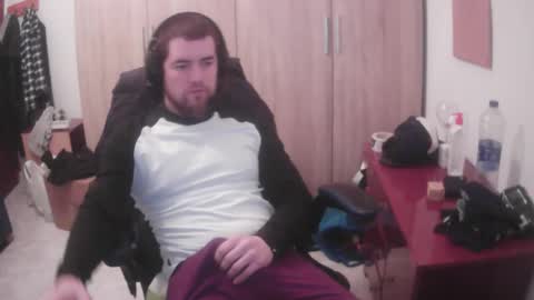 Snapshot of royer04 chatting on February 2026 12:14:02 PM royer04 online show from February 2026 12:14:02 PM