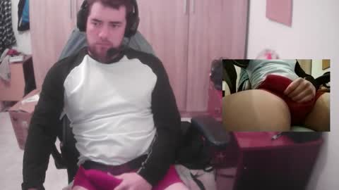 Snapshot of royer04 chatting on February 2026 11:16:02 PM royer04 online show from February 2026 11:16:02 PM