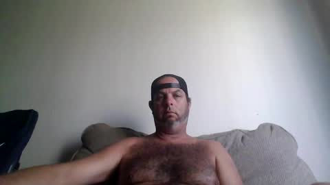 rubbingoneout714 online show from September 2025 01:00:01 PM