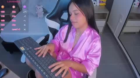 Snapshot of rubby_grundy chatting on June 2026 05:13:02 AM R U B B Y online show from June 2026 05:13:02 AM