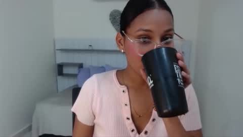 rubi_diamondk online show from April 2026 08:33:01 PM