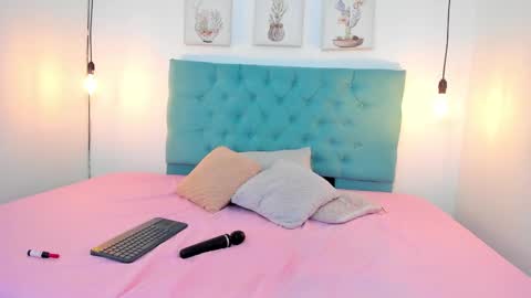 Rubii online show from December 2024 07:54:01 PM