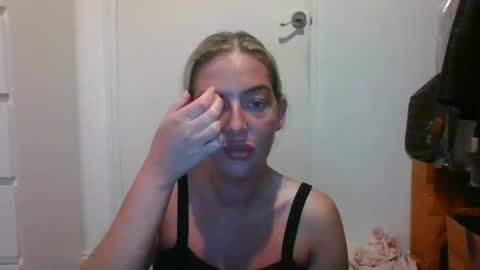 Snapshot of rubyredxxxoxxx chatting on December 2024 03:59:01 PM rubyredxxxoxxx online show from December 2024 03:59:01 PM