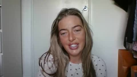 rubyredxxxoxxx online show from December 2025 08:21:01 AM