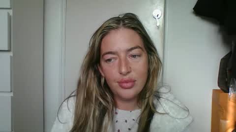 rubyredxxxoxxx online show from March 2026 08:31:01 AM