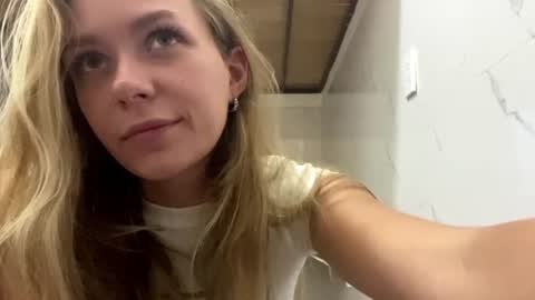 Snapshot of rudygartenmayer chatting on July 2026 11:27:01 AM KaY online show from July 2026 11:27:01 AM