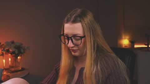 Mila online show from April 2026 05:05:02 PM