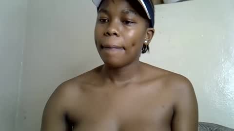 Rue online show from October 2025 03:05:02 AM