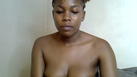 Rue online show from October 2025 04:22:02 AM