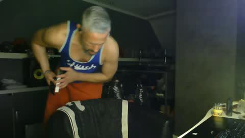 Chico que rico Caliente online show from March 2025 11:38:01 PM
