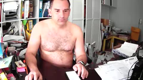 runner1978 online show from March 2026 07:37:02 AM