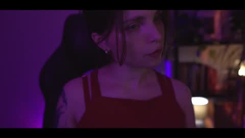 Snapshot of running_with_the_wolves chatting on February 2025 10:58:01 PM Elena online show from February 2025 10:58:01 PM