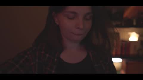 Snapshot of running_with_the_wolves chatting on September 2025 10:32:01 PM Elena online show from September 2025 10:32:01 PM