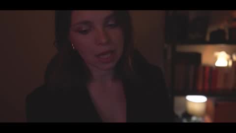 Snapshot of running_with_the_wolves chatting on October 2025 10:08:02 PM Elena online show from October 2025 10:08:02 PM