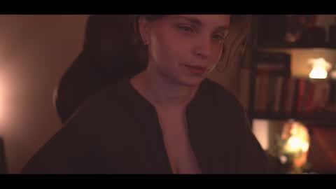 Snapshot of running_with_the_wolves chatting on December 2025 10:48:01 PM Elena online show from December 2025 10:48:01 PM