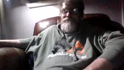 Snapshot of runningaround60 chatting on November 2025 02:45:01 AM runningaround60 online show from November 2025 02:45:01 AM