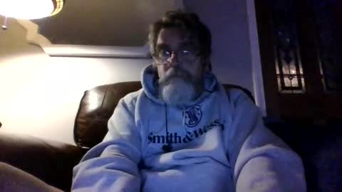 Snapshot of runningaround60 chatting on December 2025 03:35:02 AM runningaround60 online show from December 2025 03:35:02 AM