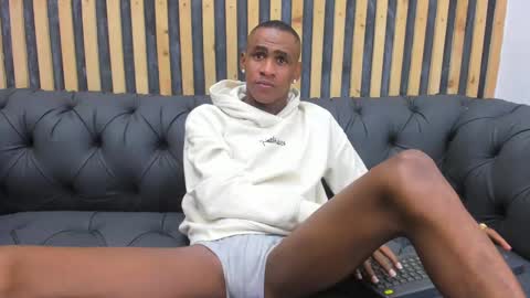 Snapshot of runnyx_09 chatting on December 2024 06:32:02 AM Runnix online show from December 2024 06:32:02 AM