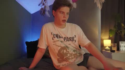 rusbradpitt online show from March 2026 10:08:01 AM