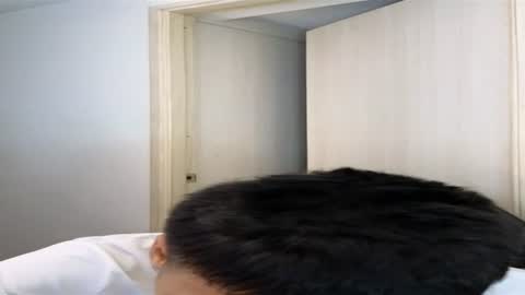  R U S S E L L  online show from July 2026 12:02:01 AM