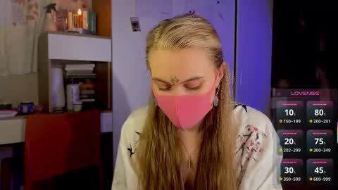 Mary online show from November 2025 08:42:02 PM